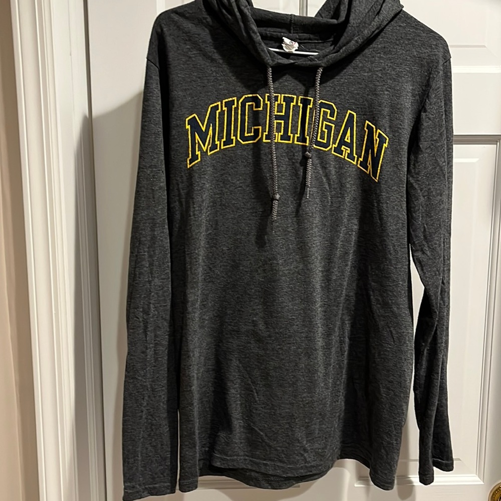 University of Michigan long sleeve hooded anvil jersey. Like New!